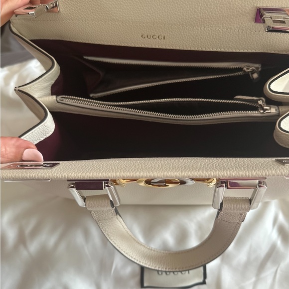 Gucci purse - Picture 3 of 3